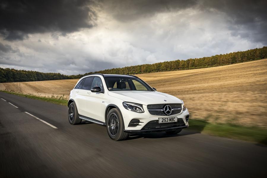  Mercedes-AMG GLC43 4Matic 2016 года  (UK) (фото 18 из 30)
